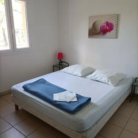 Campsite Domaine Des Garrigues *